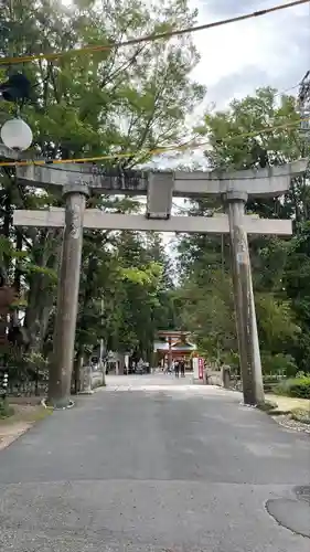 穂高神社本宮の鳥居