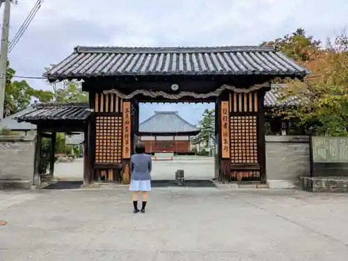 吉祥草寺の山門・神門