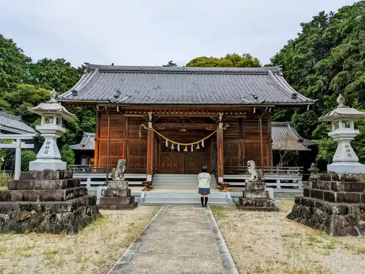 篠束神社の本殿・本堂