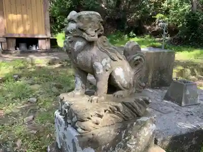 御嶽神社の狛犬