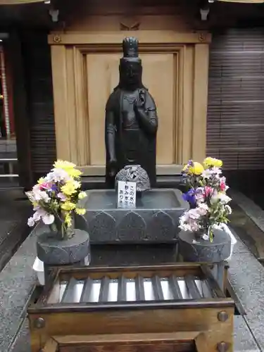 とげぬき地蔵尊 高岩寺の仏像