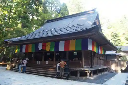 高野山金剛峯寺奥の院(和歌山県)