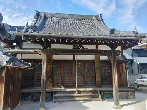 城東院の本殿・本堂