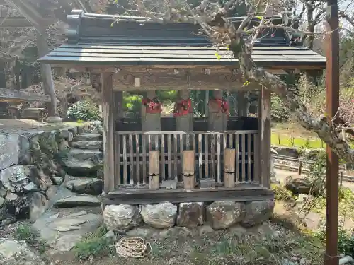 東光寺の{uncategorized: "未分類", other: "その他", undefined: "問題あり", building: "その他建物", grave: "お墓", sacred_gate: "鳥居", guardian: "狛犬", statue: "像", buddha: "仏像", history: "歴史", nature: "自然", garden: "庭園", animal: "動物", pagoda: "塔", temizu: "手水舎", mountain_gate: "山門・神門", sanctuary: "本殿・本堂", subordinate: "末社・摂社", art: "芸術", scenery: "景色", jizo: "地蔵", ema: "絵馬", goshuin: "御朱印", omikuji: "おみくじ", items: "授与品その他", amulet: "お守り", goshuincho: "御朱印帳", eats: "食事", festival: "お祭り", votive_dance: "神楽", shichigosan: "七五三参", wedding: "結婚式", experience: "体験その他", initially: "初詣", around: "周辺", anti_infection: "感染症対策"}
