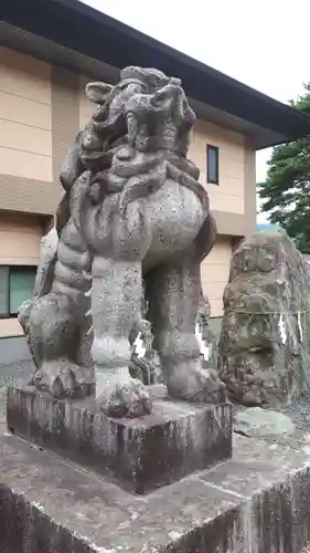 富良野神社の狛犬