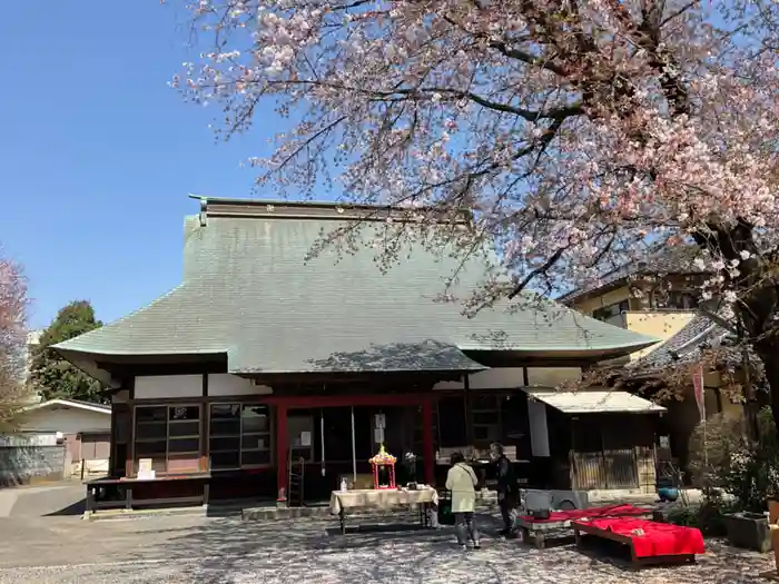 東泉寺の本殿