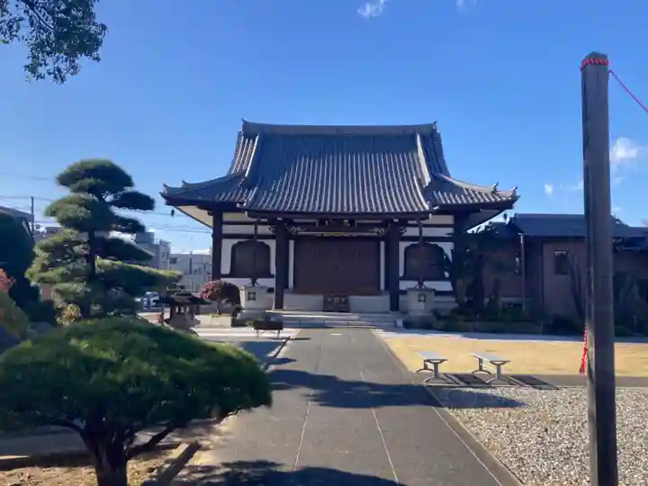 法田寺の本殿・本堂