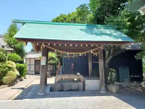 神明社（岡田神明社）の手水舎