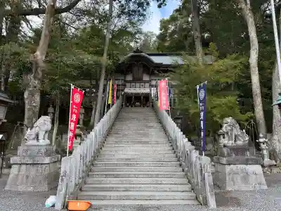 敢國神社の{uncategorized: "未分類", other: "その他", undefined: "問題あり", building: "その他建物", grave: "お墓", sacred_gate: "鳥居", guardian: "狛犬", statue: "像", buddha: "仏像", history: "歴史", nature: "自然", garden: "庭園", animal: "動物", pagoda: "塔", temizu: "手水舎", mountain_gate: "山門・神門", sanctuary: "本殿・本堂", subordinate: "末社・摂社", art: "芸術", scenery: "景色", jizo: "地蔵", ema: "絵馬", goshuin: "御朱印", omikuji: "おみくじ", items: "授与品その他", amulet: "お守り", goshuincho: "御朱印帳", eats: "食事", festival: "お祭り", votive_dance: "神楽", shichigosan: "七五三参", wedding: "結婚式", experience: "体験その他", initially: "初詣", around: "周辺", anti_infection: "感染症対策"}