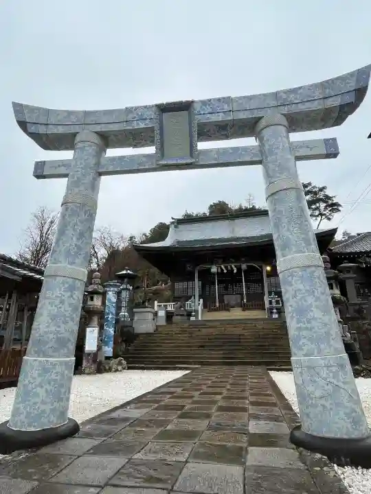陶山神社の{uncategorized: "未分類", other: "その他", undefined: "問題あり", building: "その他建物", grave: "お墓", sacred_gate: "鳥居", guardian: "狛犬", statue: "像", buddha: "仏像", history: "歴史", nature: "自然", garden: "庭園", animal: "動物", pagoda: "塔", temizu: "手水舎", mountain_gate: "山門・神門", sanctuary: "本殿・本堂", subordinate: "末社・摂社", art: "芸術", scenery: "景色", jizo: "地蔵", ema: "絵馬", goshuin: "御朱印", omikuji: "おみくじ", items: "授与品その他", amulet: "お守り", goshuincho: "御朱印帳", eats: "食事", festival: "お祭り", votive_dance: "神楽", shichigosan: "七五三参", wedding: "結婚式", experience: "体験その他", initially: "初詣", around: "周辺", anti_infection: "感染症対策"}