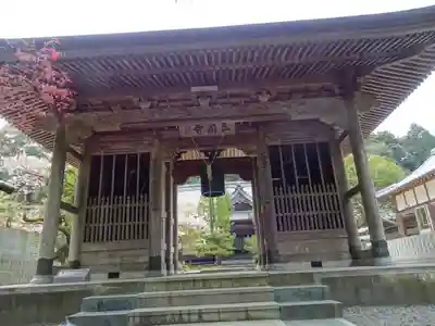 三角寺の山門・神門