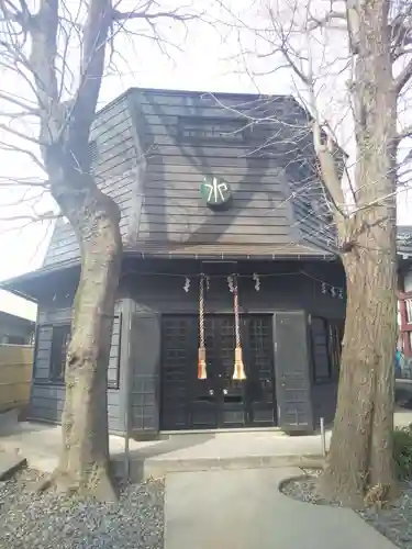 金山神社(若宮八幡宮境内社)の本殿・本堂