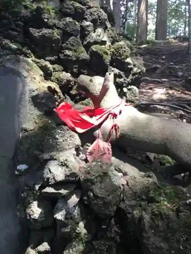 三峯神社の狛犬