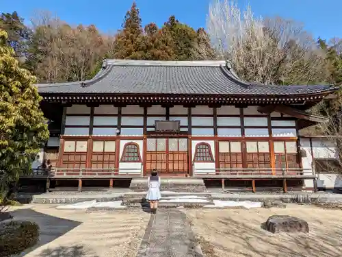 護國寺の本殿