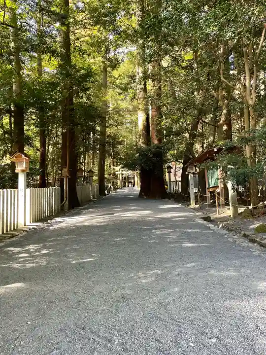 椿大神社の{uncategorized: "未分類", other: "その他", undefined: "問題あり", building: "その他建物", grave: "お墓", sacred_gate: "鳥居", guardian: "狛犬", statue: "像", buddha: "仏像", history: "歴史", nature: "自然", garden: "庭園", animal: "動物", pagoda: "塔", temizu: "手水舎", mountain_gate: "山門・神門", sanctuary: "本殿・本堂", subordinate: "末社・摂社", art: "芸術", scenery: "景色", jizo: "地蔵", ema: "絵馬", goshuin: "御朱印", omikuji: "おみくじ", items: "授与品その他", amulet: "お守り", goshuincho: "御朱印帳", eats: "食事", festival: "お祭り", votive_dance: "神楽", shichigosan: "七五三参", wedding: "結婚式", experience: "体験その他", initially: "初詣", around: "周辺", anti_infection: "感染症対策"}
