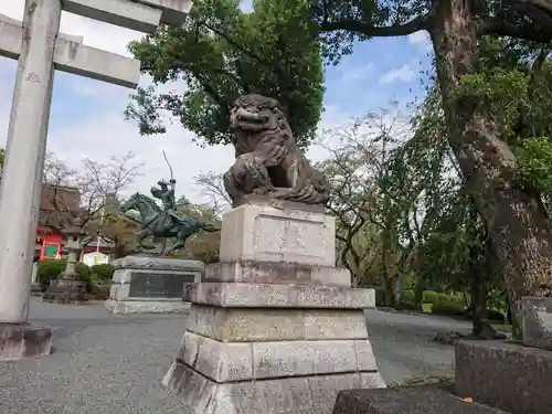 富士山本宮浅間大社の狛犬