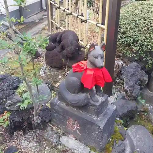 靍護稲荷神社の狛犬