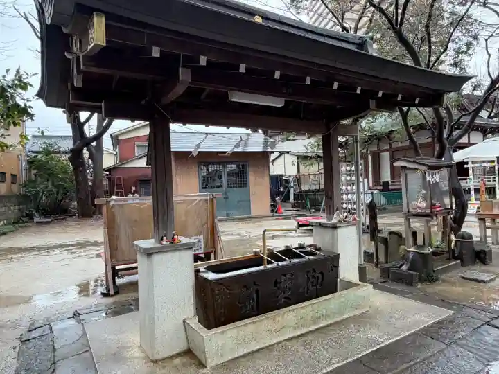 越谷香取神社の{uncategorized: "未分類", other: "その他", undefined: "問題あり", building: "その他建物", grave: "お墓", sacred_gate: "鳥居", guardian: "狛犬", statue: "像", buddha: "仏像", history: "歴史", nature: "自然", garden: "庭園", animal: "動物", pagoda: "塔", temizu: "手水舎", mountain_gate: "山門・神門", sanctuary: "本殿・本堂", subordinate: "末社・摂社", art: "芸術", scenery: "景色", jizo: "地蔵", ema: "絵馬", goshuin: "御朱印", omikuji: "おみくじ", items: "授与品その他", amulet: "お守り", goshuincho: "御朱印帳", eats: "食事", festival: "お祭り", votive_dance: "神楽", shichigosan: "七五三参", wedding: "結婚式", experience: "体験その他", initially: "初詣", around: "周辺", anti_infection: "感染症対策"}