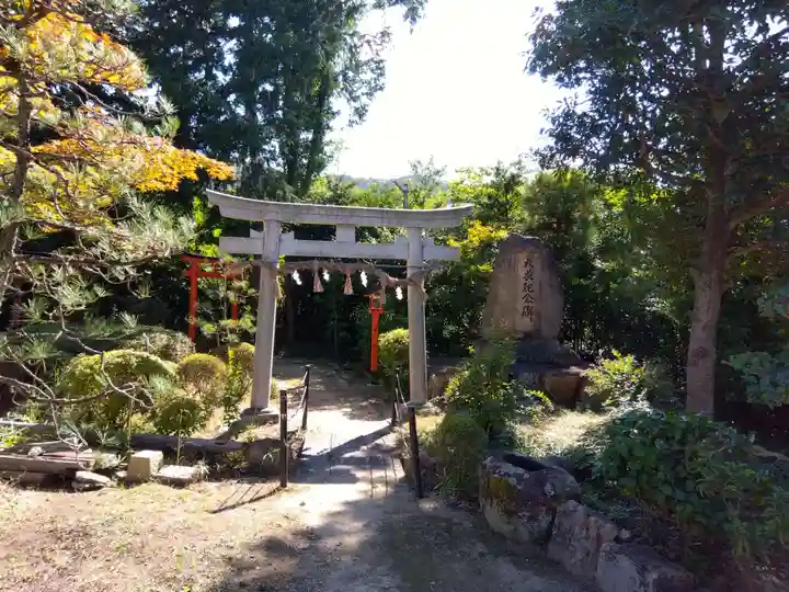 稲荷神社(滋賀県)