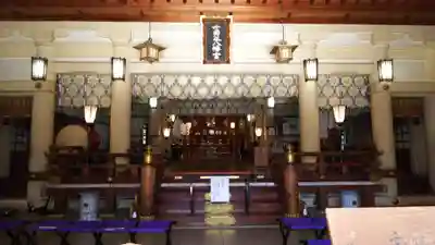 世田谷八幡宮の本殿・本堂