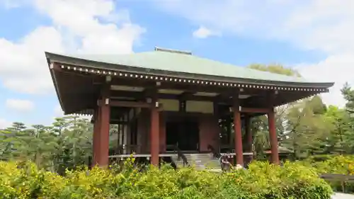 中宮寺の本殿