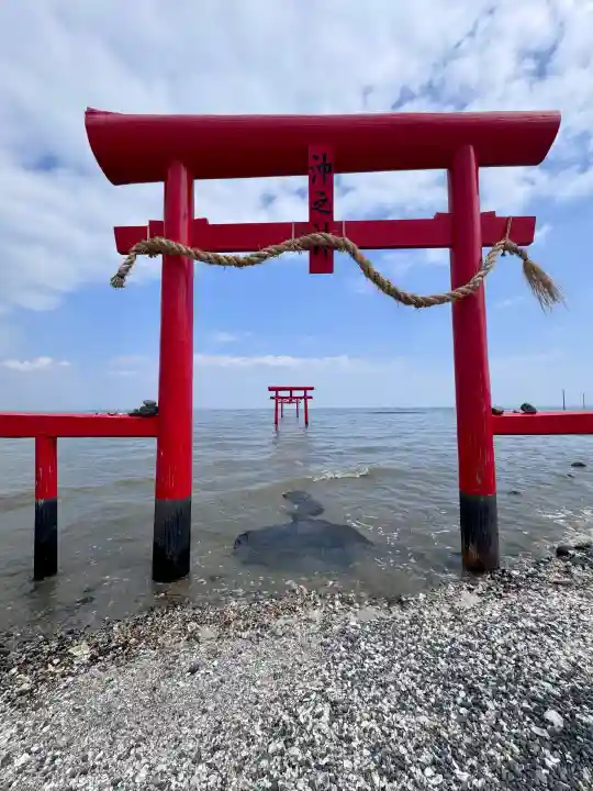 大魚神社の{uncategorized: "未分類", other: "その他", undefined: "問題あり", building: "その他建物", grave: "お墓", sacred_gate: "鳥居", guardian: "狛犬", statue: "像", buddha: "仏像", history: "歴史", nature: "自然", garden: "庭園", animal: "動物", pagoda: "塔", temizu: "手水舎", mountain_gate: "山門・神門", sanctuary: "本殿・本堂", subordinate: "末社・摂社", art: "芸術", scenery: "景色", jizo: "地蔵", ema: "絵馬", goshuin: "御朱印", omikuji: "おみくじ", items: "授与品その他", amulet: "お守り", goshuincho: "御朱印帳", eats: "食事", festival: "お祭り", votive_dance: "神楽", shichigosan: "七五三参", wedding: "結婚式", experience: "体験その他", initially: "初詣", around: "周辺", anti_infection: "感染症対策"}