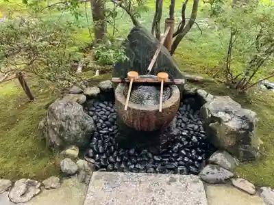 西芳寺の手水舎