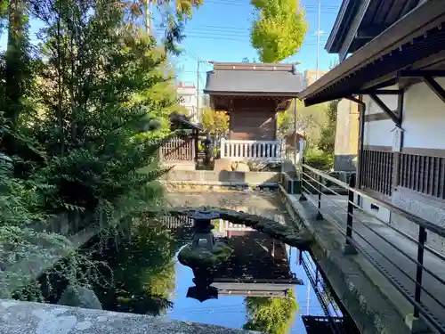 白蛇辨財天の建物その他