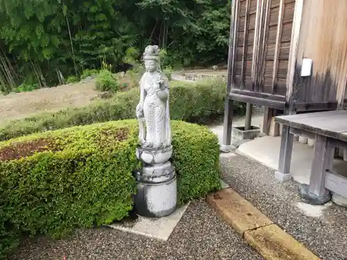 生蓮禅寺の仏像