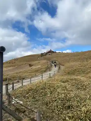 箱根元宮の{uncategorized: "未分類", other: "その他", undefined: "問題あり", building: "その他建物", grave: "お墓", sacred_gate: "鳥居", guardian: "狛犬", statue: "像", buddha: "仏像", history: "歴史", nature: "自然", garden: "庭園", animal: "動物", pagoda: "塔", temizu: "手水舎", mountain_gate: "山門・神門", sanctuary: "本殿・本堂", subordinate: "末社・摂社", art: "芸術", scenery: "景色", jizo: "地蔵", ema: "絵馬", goshuin: "御朱印", omikuji: "おみくじ", items: "授与品その他", amulet: "お守り", goshuincho: "御朱印帳", eats: "食事", festival: "お祭り", votive_dance: "神楽", shichigosan: "七五三参", wedding: "結婚式", experience: "体験その他", initially: "初詣", around: "周辺", anti_infection: "感染症対策"}