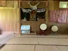 神明神社の本殿