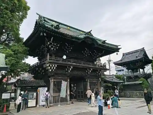 題経寺（柴又帝釈天）の{uncategorized: "未分類", other: "その他", undefined: "問題あり", building: "その他建物", grave: "お墓", sacred_gate: "鳥居", guardian: "狛犬", statue: "像", buddha: "仏像", history: "歴史", nature: "自然", garden: "庭園", animal: "動物", pagoda: "塔", temizu: "手水舎", mountain_gate: "山門・神門", sanctuary: "本殿・本堂", subordinate: "末社・摂社", art: "芸術", scenery: "景色", jizo: "地蔵", ema: "絵馬", goshuin: "御朱印", omikuji: "おみくじ", items: "授与品その他", amulet: "お守り", goshuincho: "御朱印帳", eats: "食事", festival: "お祭り", votive_dance: "神楽", shichigosan: "七五三参", wedding: "結婚式", experience: "体験その他", initially: "初詣", around: "周辺", anti_infection: "感染症対策"}