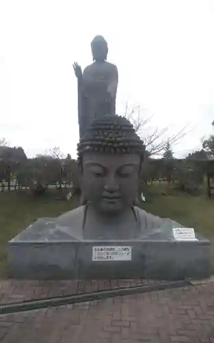 東本願寺本廟 牛久浄苑（牛久大仏）(茨城県)