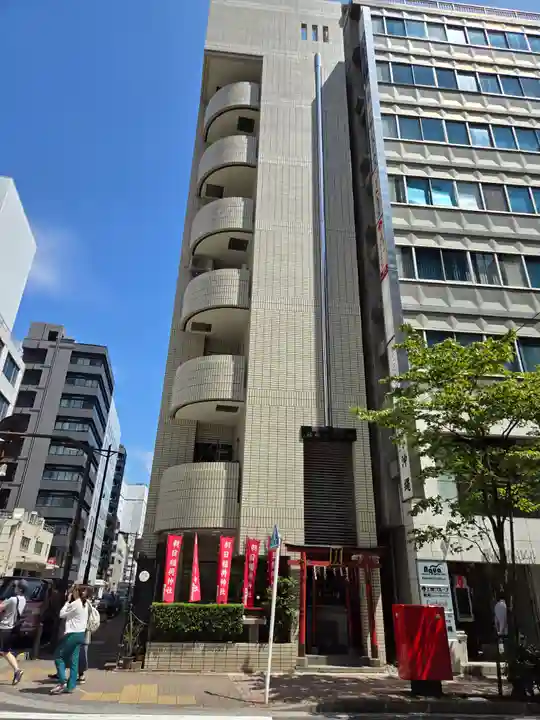 朝日稲荷神社の末社・摂社