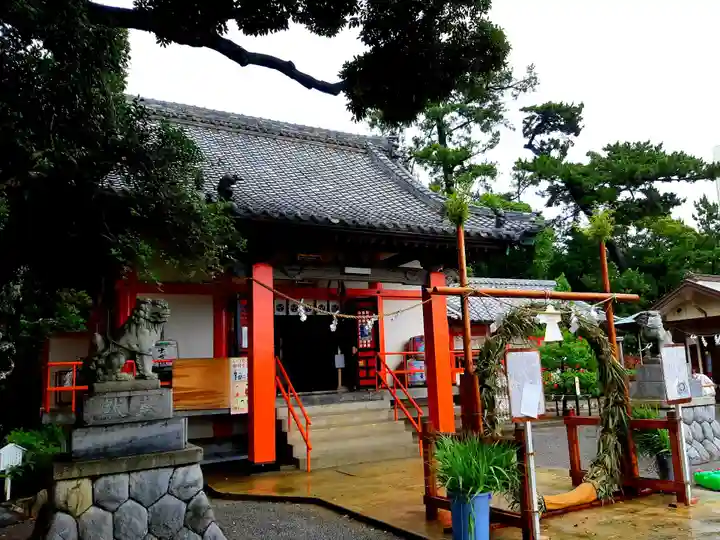 高塚熊野神社の本殿・本堂