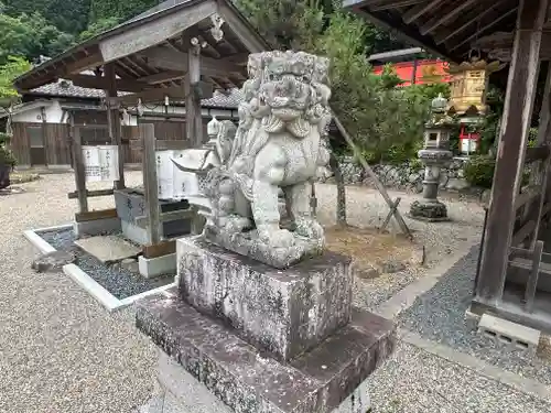 八幡神社の狛犬