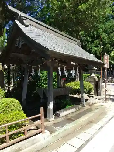 諏訪大社下社春宮の手水舎