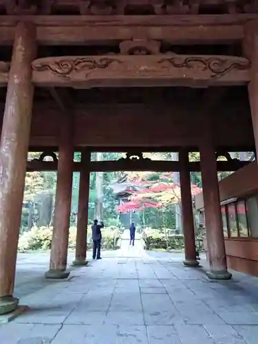 宝積山光前寺の山門・神門