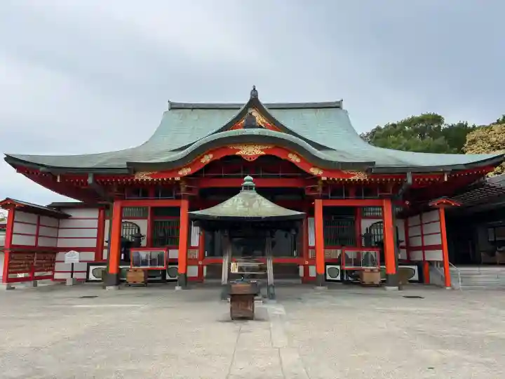 成田山名古屋別院大聖寺(犬山成田山)の{uncategorized: "未分類", other: "その他", undefined: "問題あり", building: "その他建物", grave: "お墓", sacred_gate: "鳥居", guardian: "狛犬", statue: "像", buddha: "仏像", history: "歴史", nature: "自然", garden: "庭園", animal: "動物", pagoda: "塔", temizu: "手水舎", mountain_gate: "山門・神門", sanctuary: "本殿・本堂", subordinate: "末社・摂社", art: "芸術", scenery: "景色", jizo: "地蔵", ema: "絵馬", goshuin: "御朱印", omikuji: "おみくじ", items: "授与品その他", amulet: "お守り", goshuincho: "御朱印帳", eats: "食事", festival: "お祭り", votive_dance: "神楽", shichigosan: "七五三参", wedding: "結婚式", experience: "体験その他", initially: "初詣", around: "周辺", anti_infection: "感染症対策"}