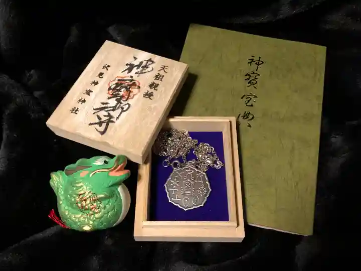 伏見神寶神社　宝船　額入り 純銀隅丸額 七福神宝船 5号 - TAKEHIKO - 武比古 - 日本の伝統