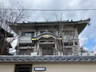 観音寺の本殿・本堂