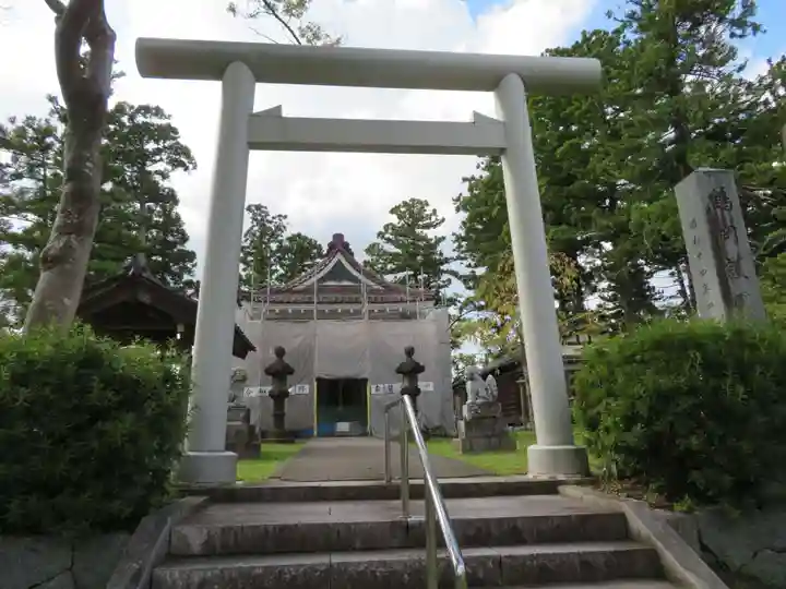 鶴岡護国神社(山形県)
