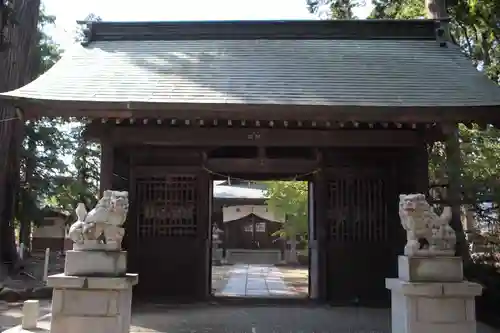 大井俣神社の山門