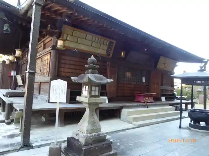 慈尊院の本殿・本堂