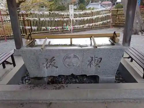 師岡熊野神社の手水舎