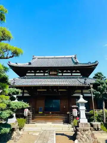 長遠寺の本殿・本堂