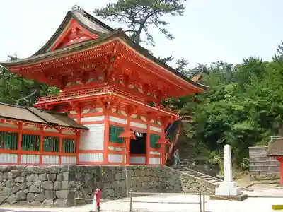 日御碕神社の山門・神門
