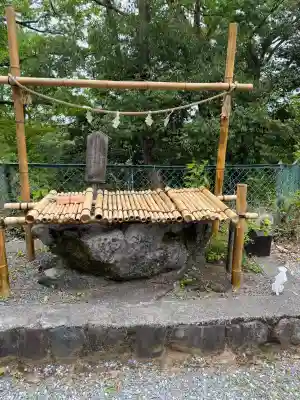 武州青梅金刀比羅神社の{uncategorized: "未分類", other: "その他", undefined: "問題あり", building: "その他建物", grave: "お墓", sacred_gate: "鳥居", guardian: "狛犬", statue: "像", buddha: "仏像", history: "歴史", nature: "自然", garden: "庭園", animal: "動物", pagoda: "塔", temizu: "手水舎", mountain_gate: "山門・神門", sanctuary: "本殿・本堂", subordinate: "末社・摂社", art: "芸術", scenery: "景色", jizo: "地蔵", ema: "絵馬", goshuin: "御朱印", omikuji: "おみくじ", items: "授与品その他", amulet: "お守り", goshuincho: "御朱印帳", eats: "食事", festival: "お祭り", votive_dance: "神楽", shichigosan: "七五三参", wedding: "結婚式", experience: "体験その他", initially: "初詣", around: "周辺", anti_infection: "感染症対策"}