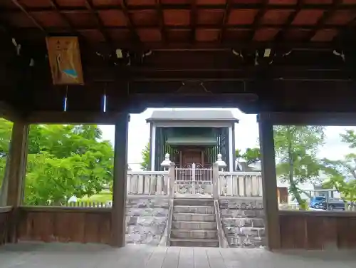 八幡神社の{uncategorized: "未分類", other: "その他", undefined: "問題あり", building: "その他建物", grave: "お墓", sacred_gate: "鳥居", guardian: "狛犬", statue: "像", buddha: "仏像", history: "歴史", nature: "自然", garden: "庭園", animal: "動物", pagoda: "塔", temizu: "手水舎", mountain_gate: "山門・神門", sanctuary: "本殿・本堂", subordinate: "末社・摂社", art: "芸術", scenery: "景色", jizo: "地蔵", ema: "絵馬", goshuin: "御朱印", omikuji: "おみくじ", items: "授与品その他", amulet: "お守り", goshuincho: "御朱印帳", eats: "食事", festival: "お祭り", votive_dance: "神楽", shichigosan: "七五三参", wedding: "結婚式", experience: "体験その他", initially: "初詣", around: "周辺", anti_infection: "感染症対策"}