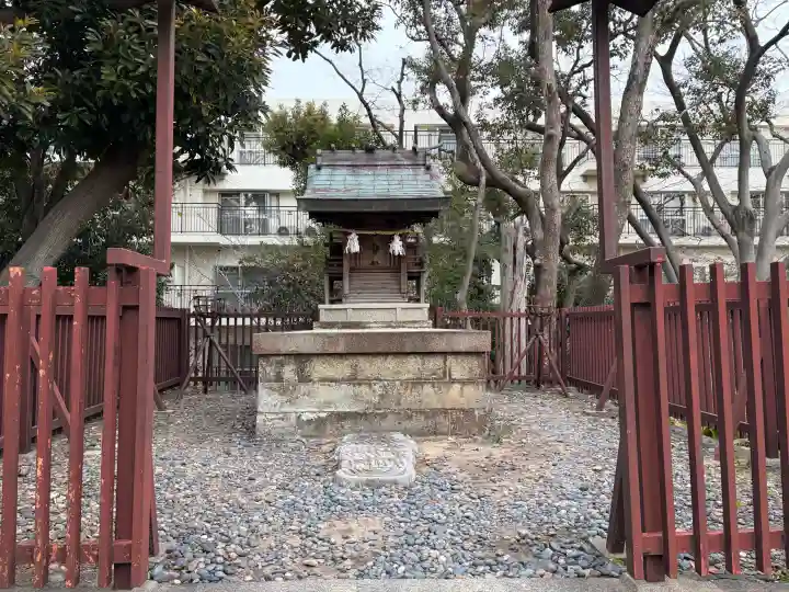 敏馬神社の{uncategorized: "未分類", other: "その他", undefined: "問題あり", building: "その他建物", grave: "お墓", sacred_gate: "鳥居", guardian: "狛犬", statue: "像", buddha: "仏像", history: "歴史", nature: "自然", garden: "庭園", animal: "動物", pagoda: "塔", temizu: "手水舎", mountain_gate: "山門・神門", sanctuary: "本殿・本堂", subordinate: "末社・摂社", art: "芸術", scenery: "景色", jizo: "地蔵", ema: "絵馬", goshuin: "御朱印", omikuji: "おみくじ", items: "授与品その他", amulet: "お守り", goshuincho: "御朱印帳", eats: "食事", festival: "お祭り", votive_dance: "神楽", shichigosan: "七五三参", wedding: "結婚式", experience: "体験その他", initially: "初詣", around: "周辺", anti_infection: "感染症対策"}